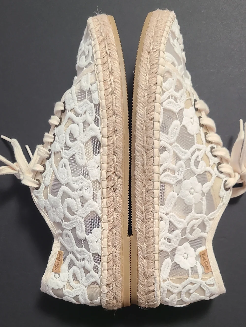 Toni Pons Origens Women's Espradilles Ecru Floral Embroidered Lace Sz 41/ USA 10